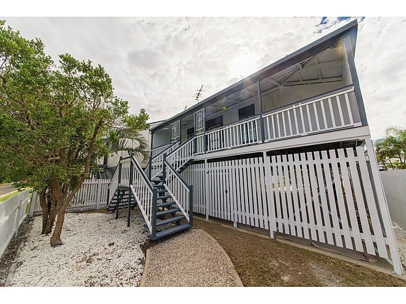 11 Arnold St, Allenstown QLD 4700