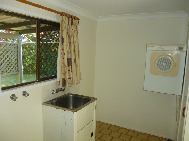 9 Calder Street, Park Avenue QLD 4701