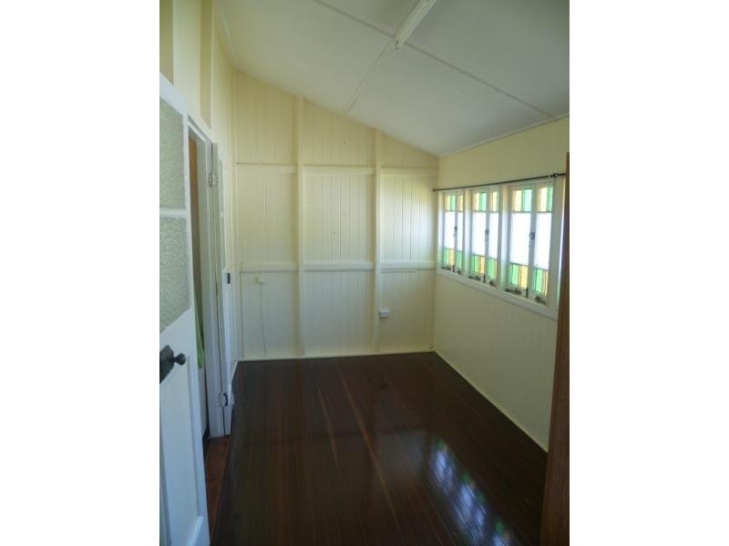 Wandal QLD 4700