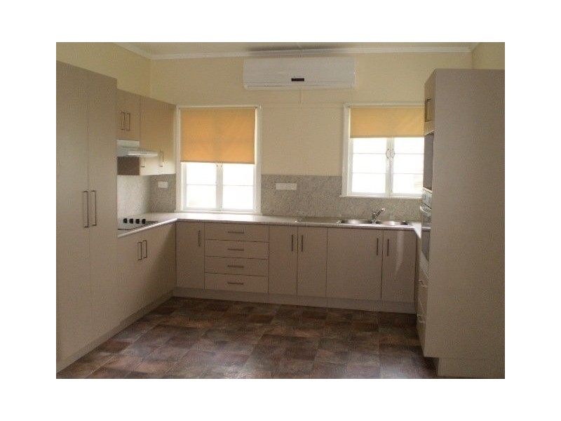 Park Avenue QLD 4701