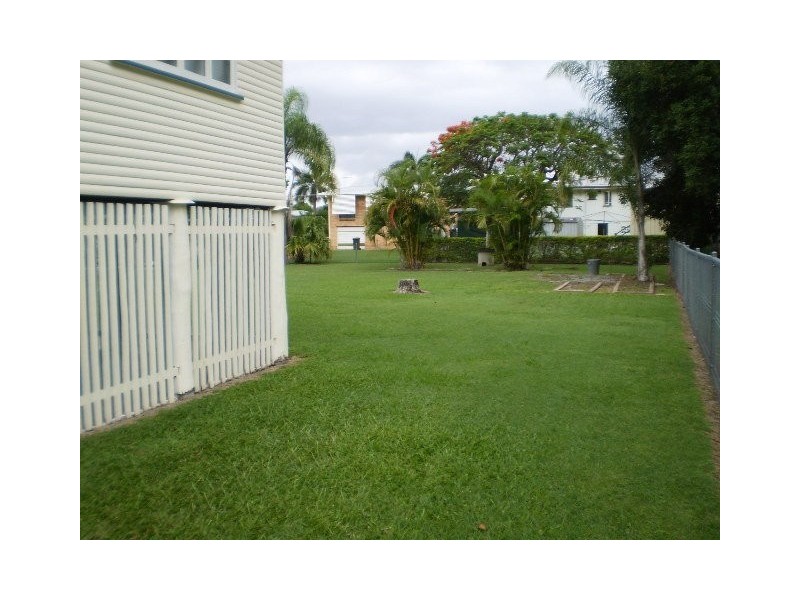 Park Avenue QLD 4701