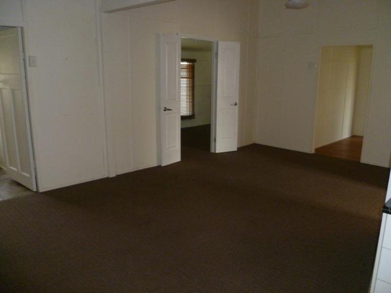 Park Avenue QLD 4701