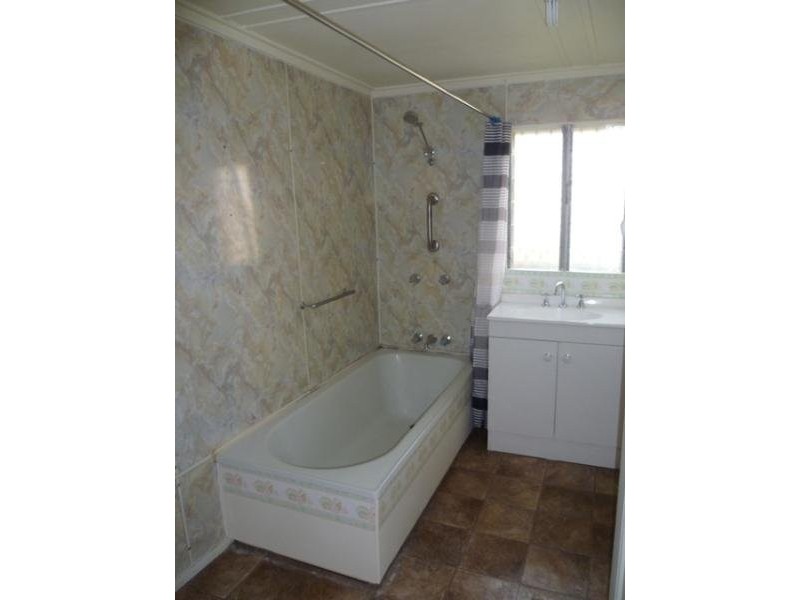 Park Avenue QLD 4701