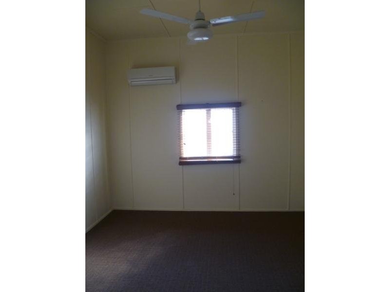Park Avenue QLD 4701