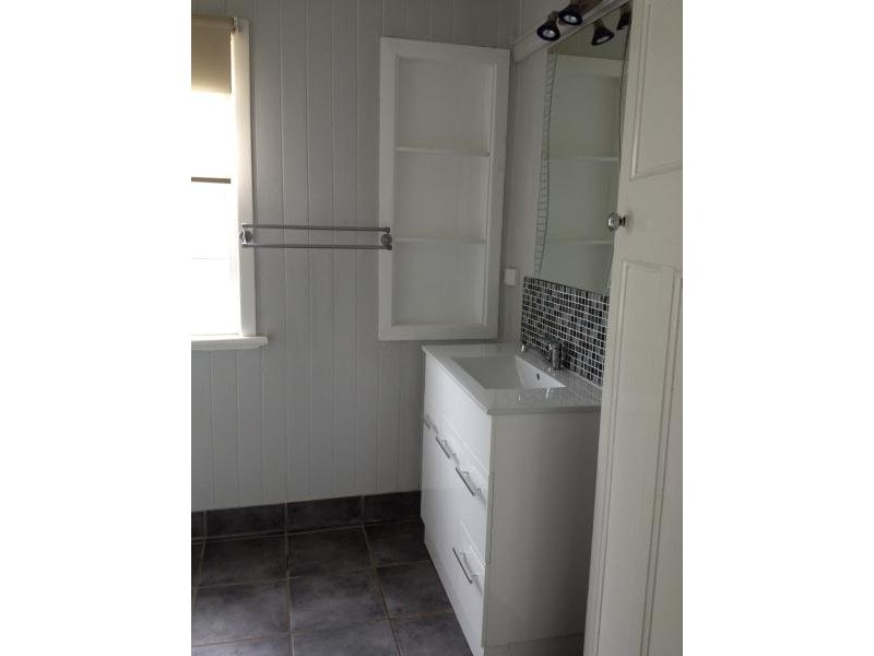 Wandal QLD 4700