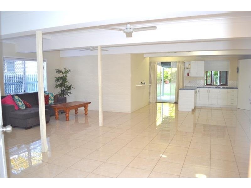 Wandal QLD 4700