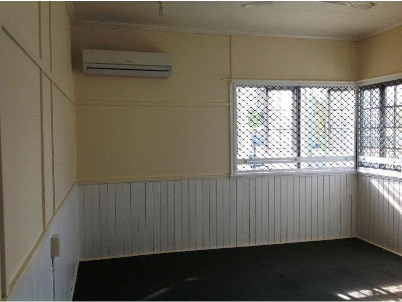 Wandal QLD 4700