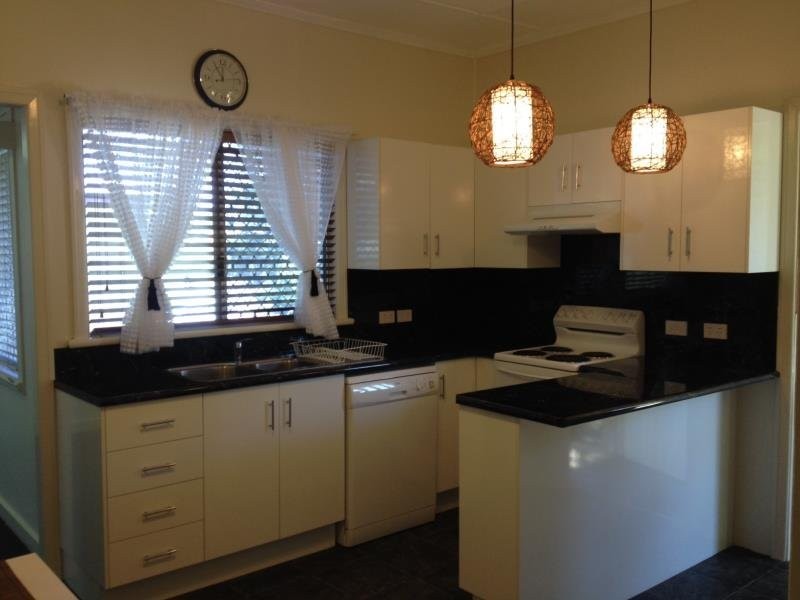 Park Avenue QLD 4701