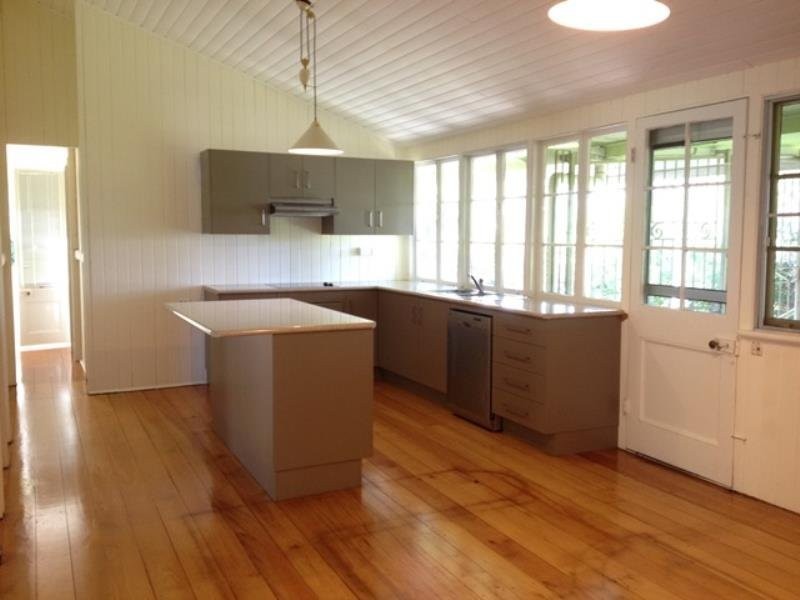 Wandal QLD 4700