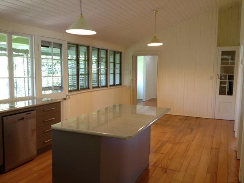Wandal QLD 4700
