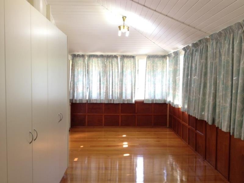 Wandal QLD 4700