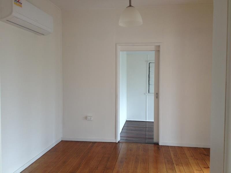 Wandal QLD 4700