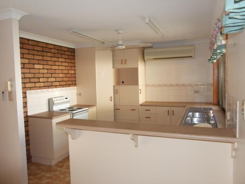 Kawana QLD 4701
