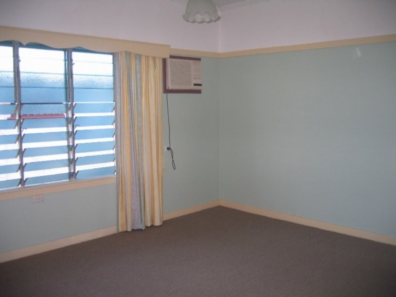 Wandal QLD 4700