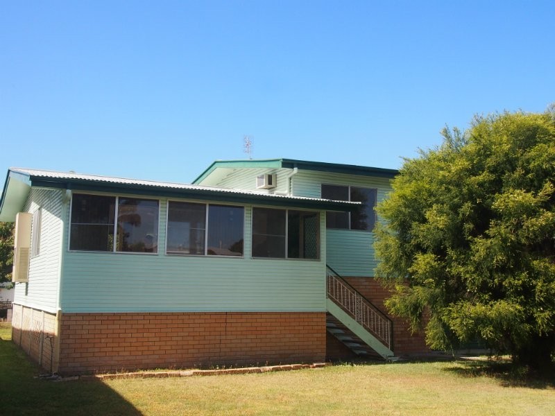 Park Avenue QLD 4701