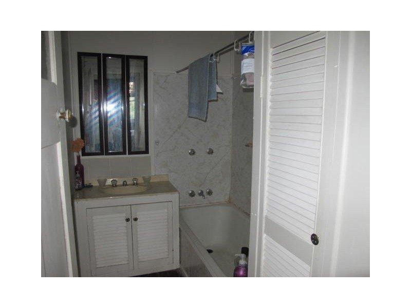 Wandal QLD 4700