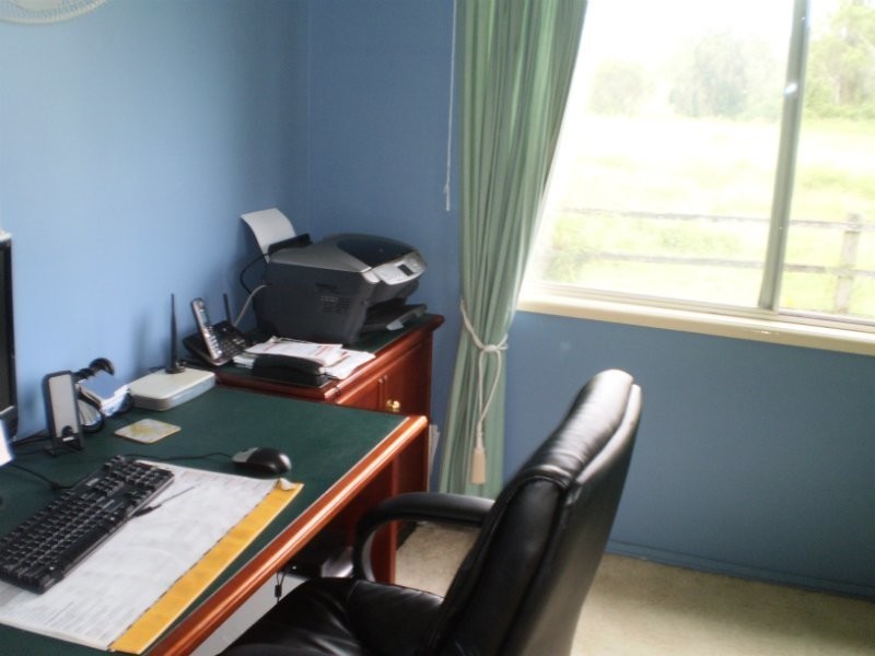 125 Auton & Johnsons Road, The Caves QLD 4702