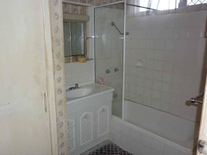 Park Avenue QLD 4701