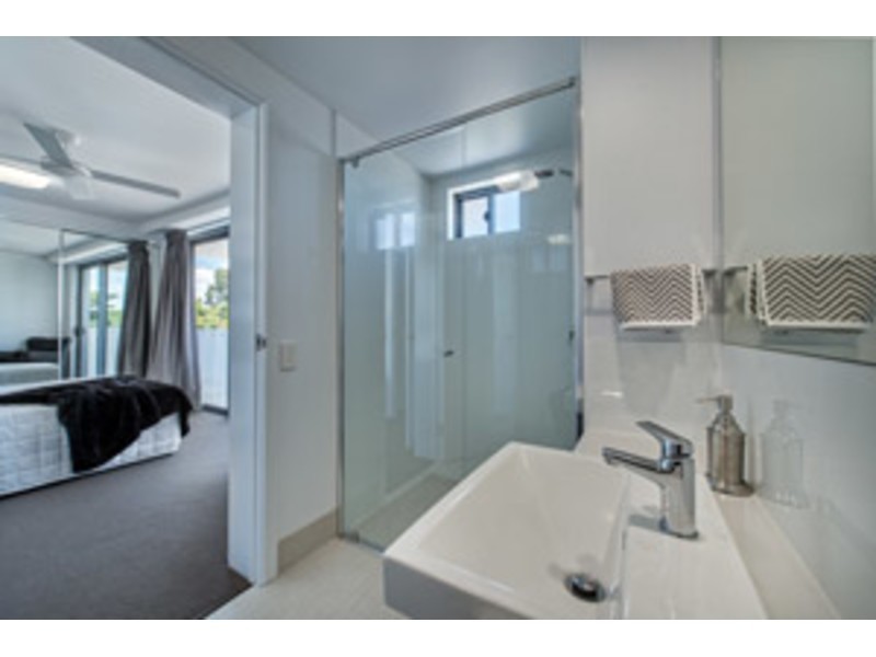 401/2-4 Victoria Parade, Rockhampton City QLD 4700