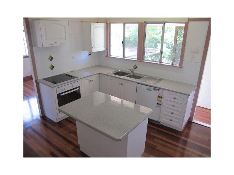 Wandal QLD 4700