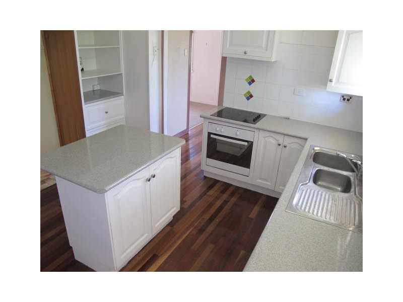 Wandal QLD 4700