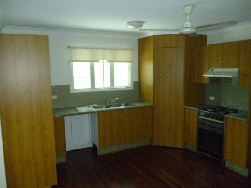 Park Avenue QLD 4701