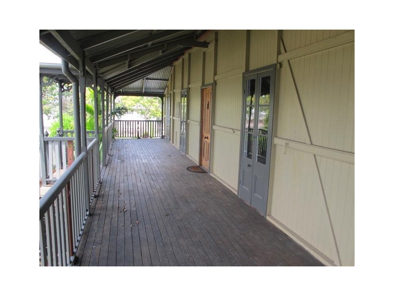 Park Avenue QLD 4701