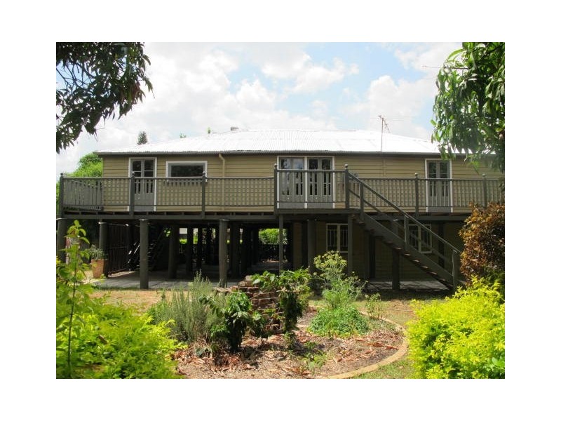 Park Avenue QLD 4701