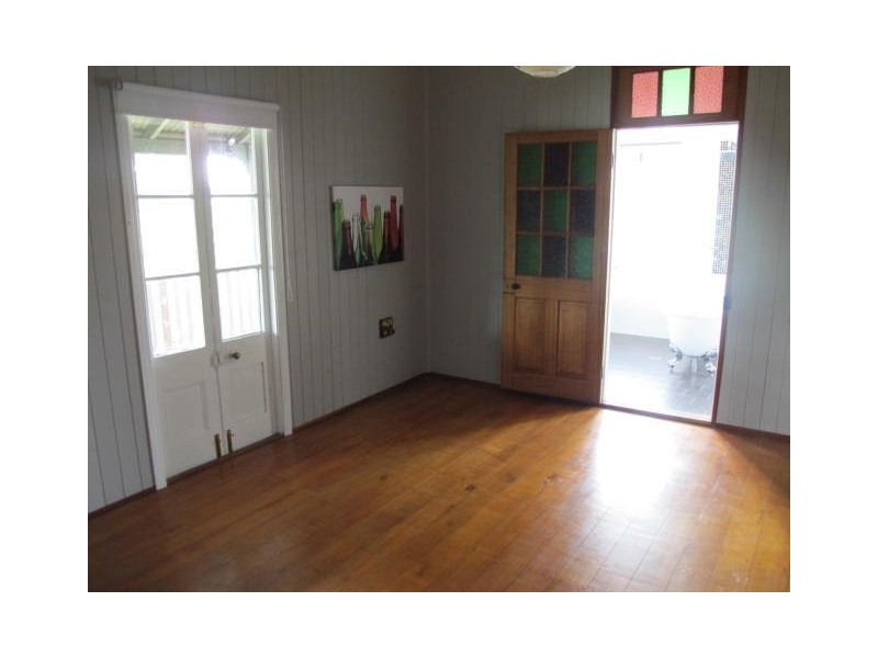 Park Avenue QLD 4701