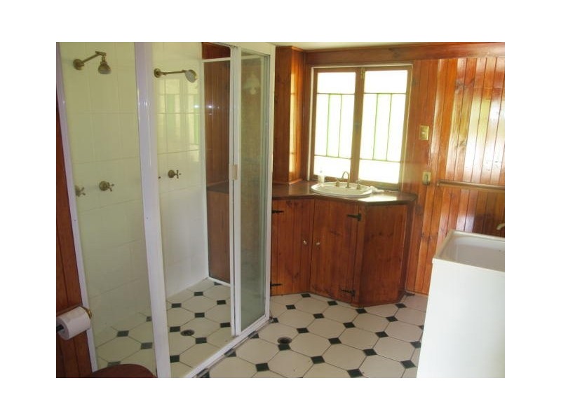 Park Avenue QLD 4701