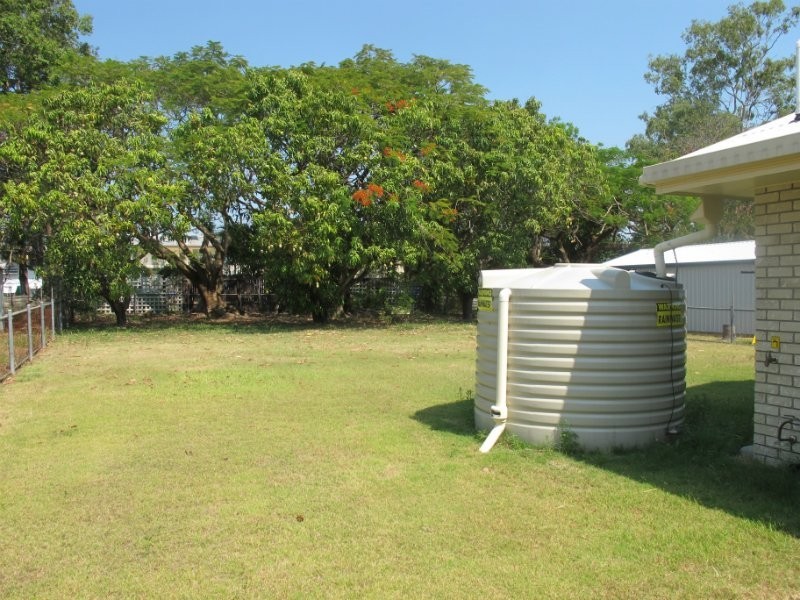 Berserker QLD 4701