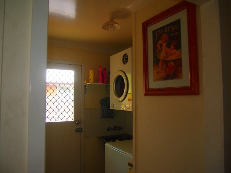 2 Price Avenue, Kawana QLD 4701