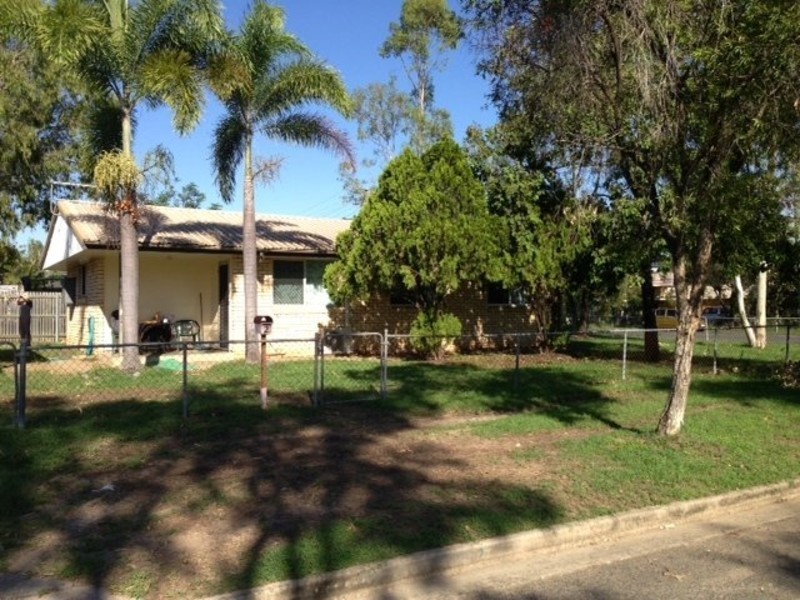 2 Price Avenue, Kawana QLD 4701