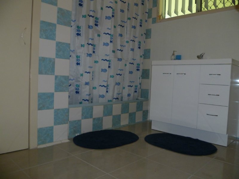 Park Avenue QLD 4701