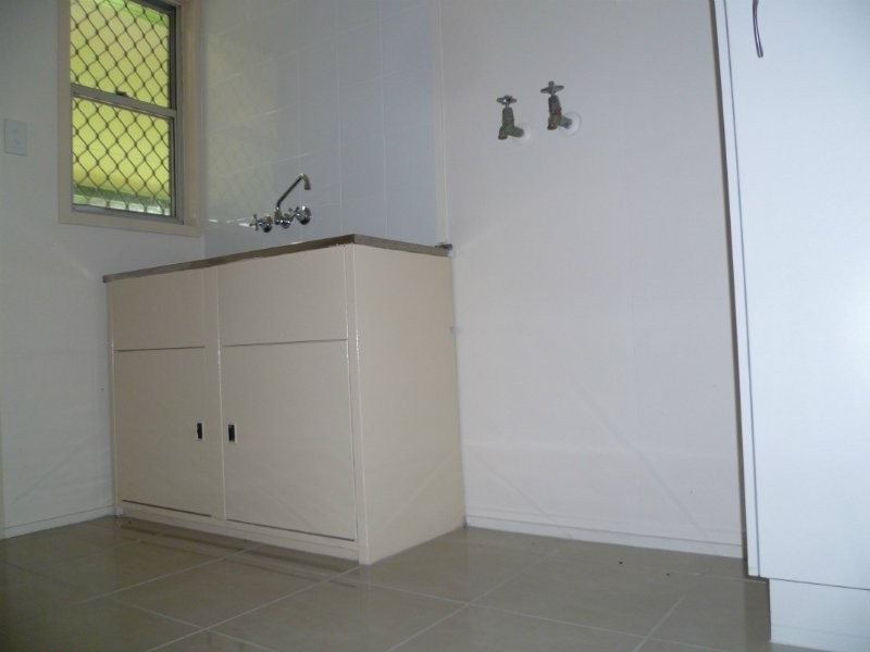 Park Avenue QLD 4701