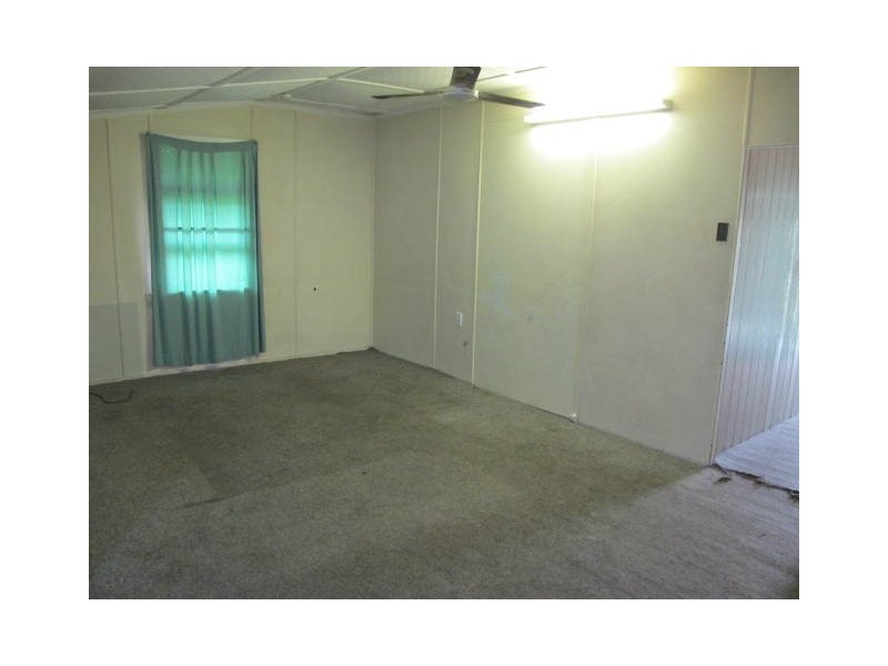 Park Avenue QLD 4701