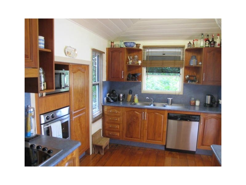 Wandal QLD 4700