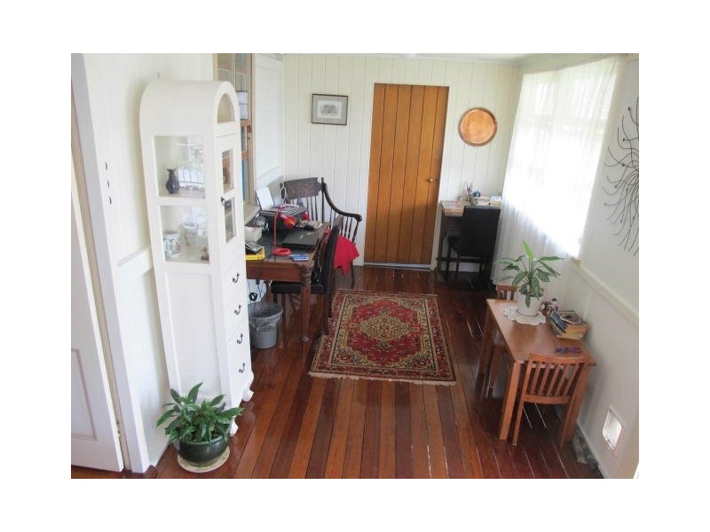 Wandal QLD 4700