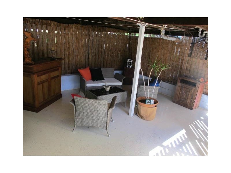 Wandal QLD 4700