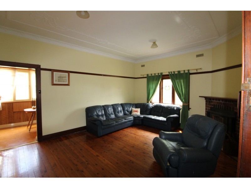 25 Elizabeth Street, Camden NSW 2570