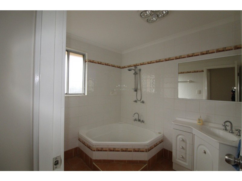 12 Engesta Avenue, Camden NSW 2570