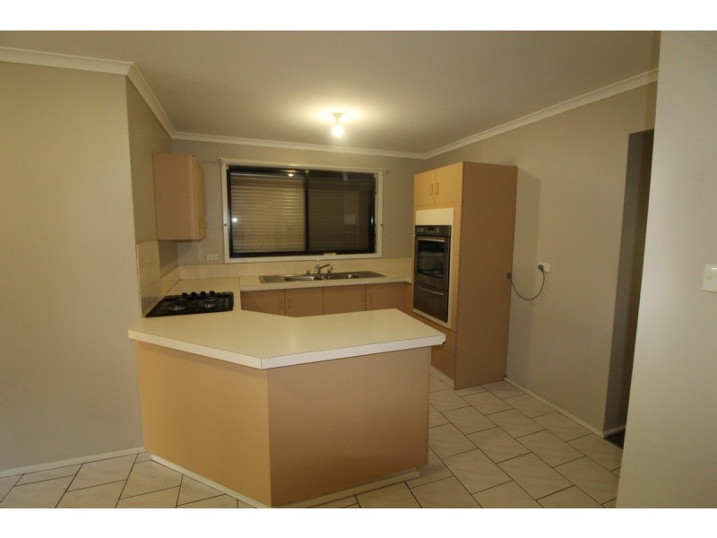 243 Welling Drive, Mount Annan NSW 2567