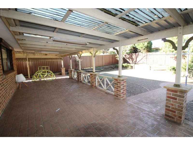 243 Welling Drive, Mount Annan NSW 2567