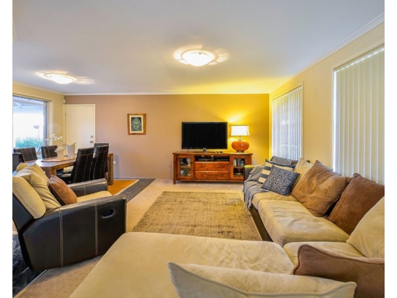 7 Churchill Court, Narellan Vale NSW 2567