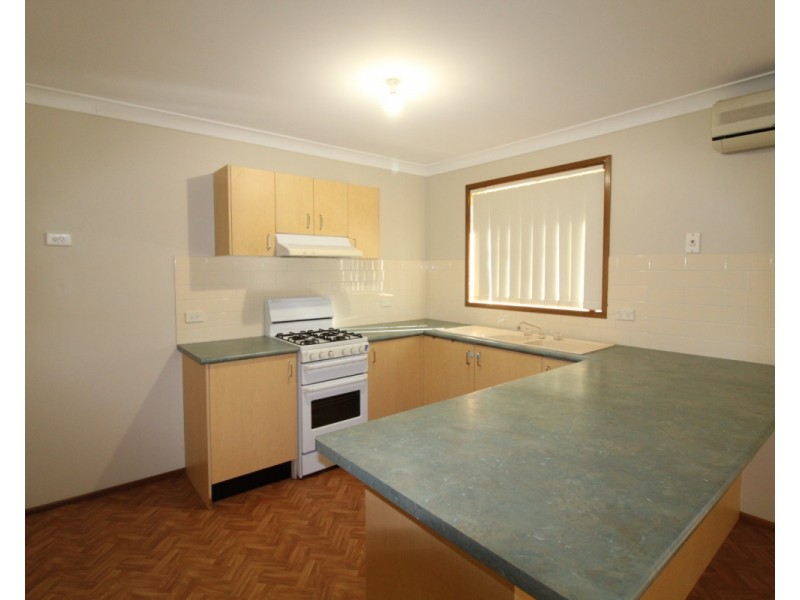 7 Brookview Street, Currans Hill NSW 2567