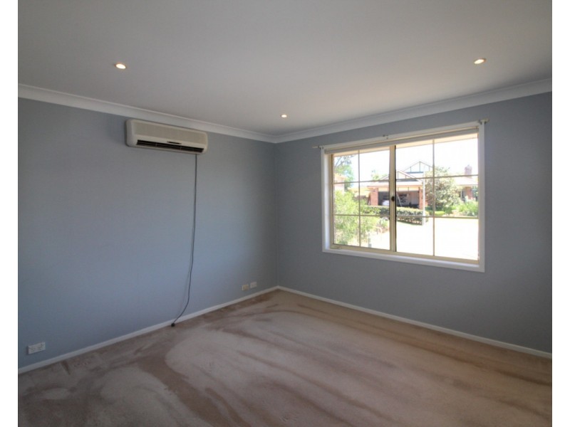 15 Dore Place, Mount Annan NSW 2567