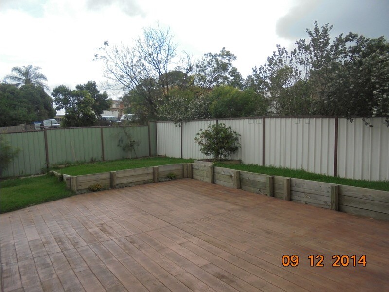 5/1A Mcintosh, The Oaks NSW 2570