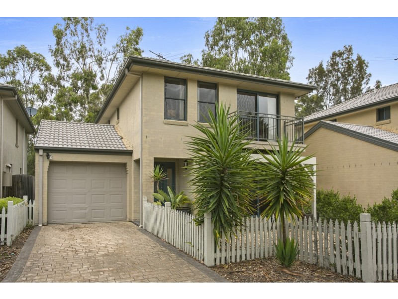 5 Horseman Place, Currans Hill NSW 2567
