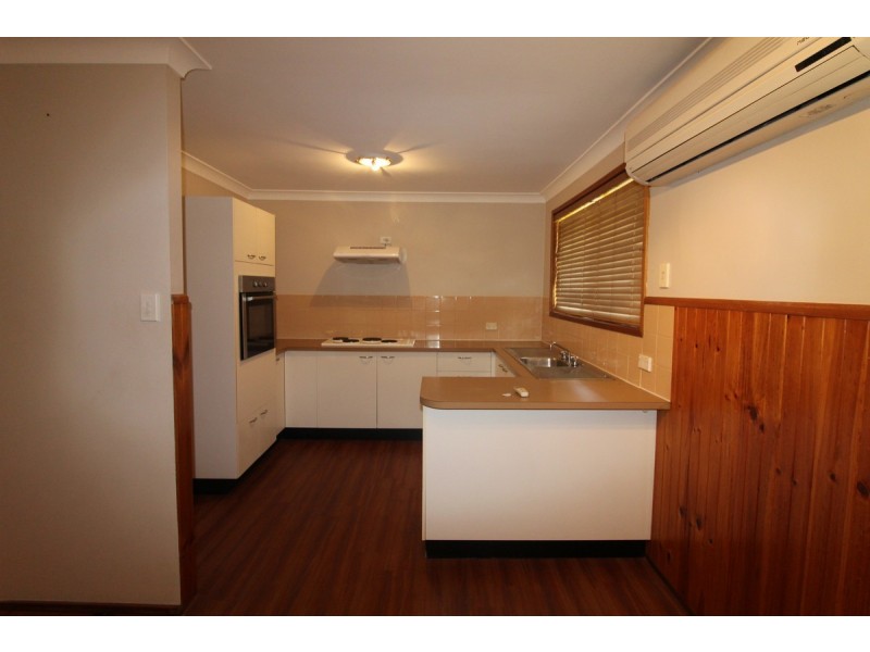 10 Congo Place, Kearns NSW 2558