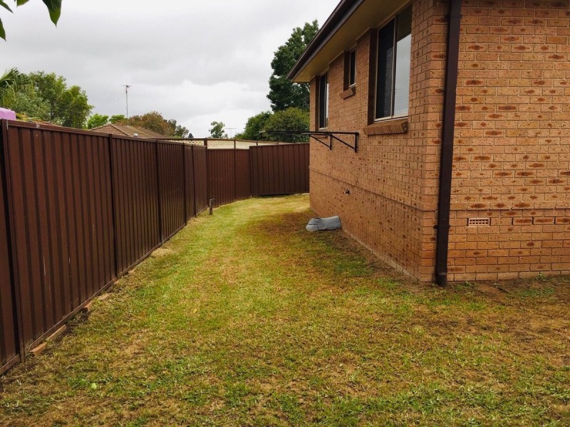10 Congo Place, Kearns NSW 2558